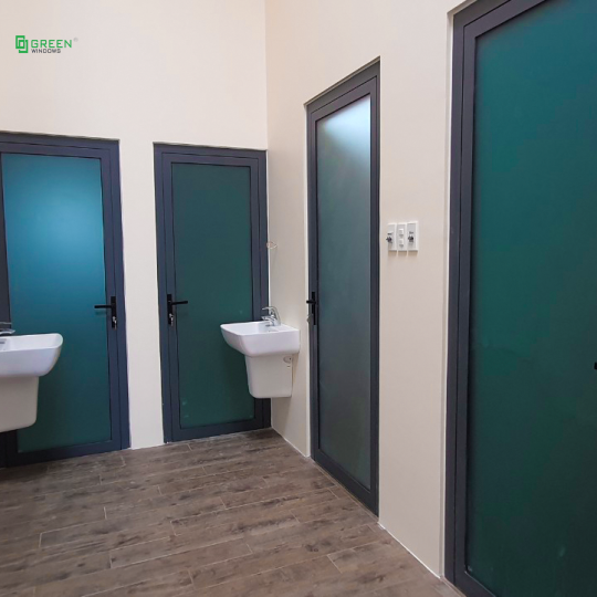 CỬA 1 CÁNH XINGFA PHÒNG TẮM